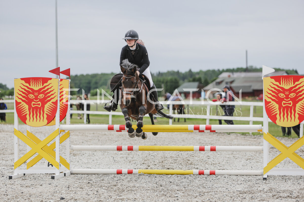 Tori_Karikas_2026_90_236