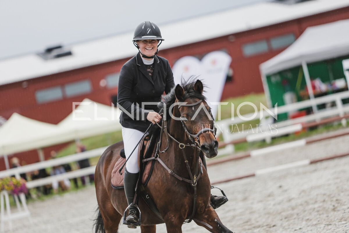 Tori_Karikas_2026_90_247