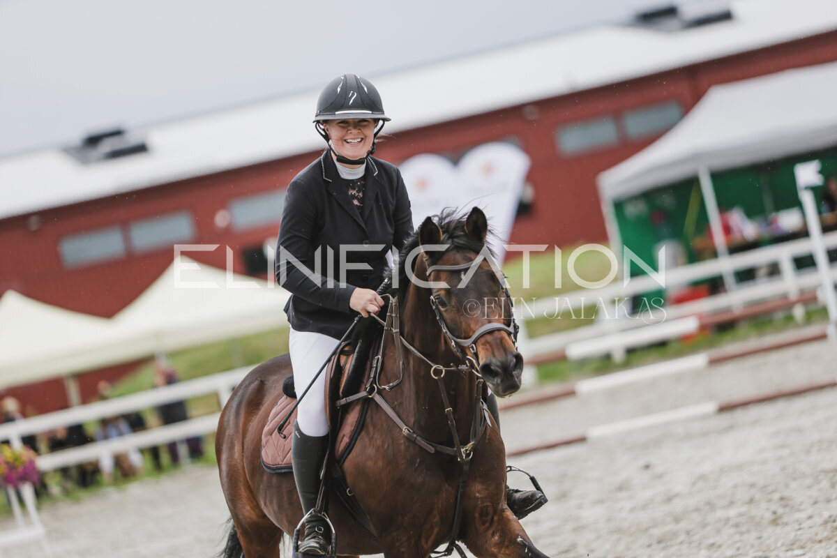 Tori_Karikas_2026_90_248