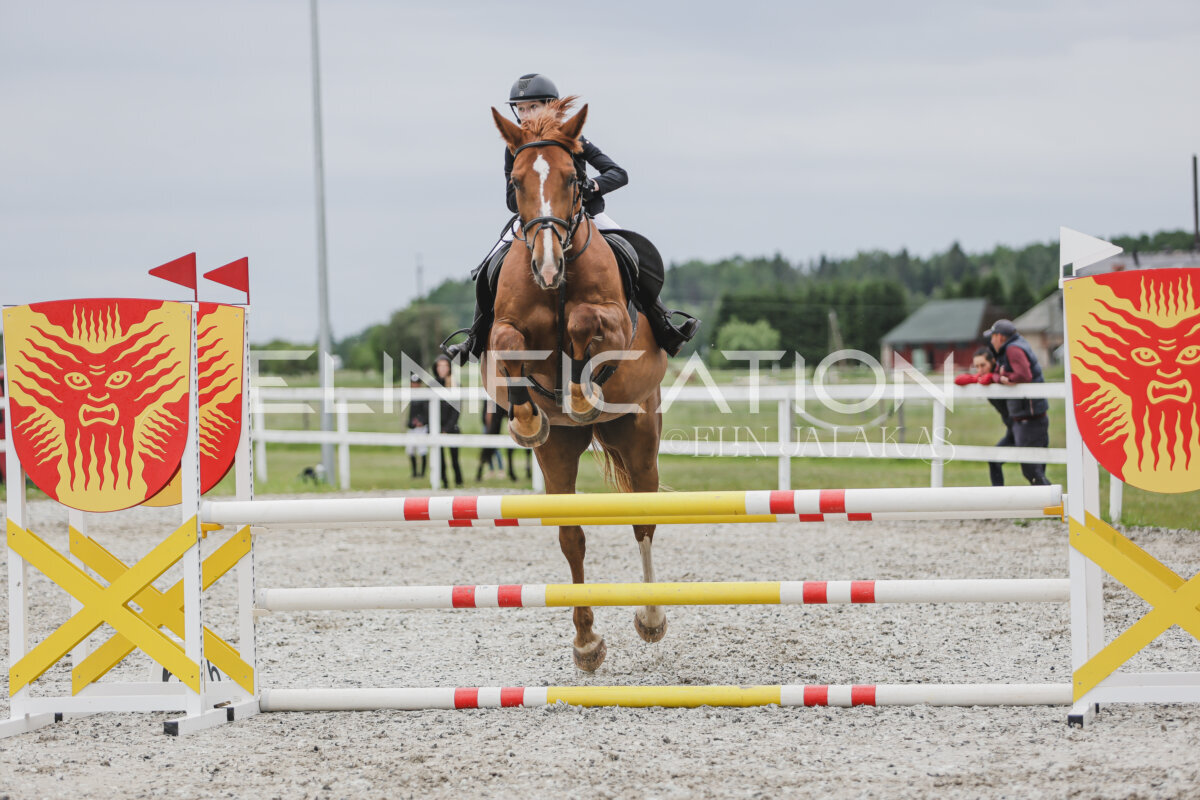 Tori_Karikas_2026_90_255