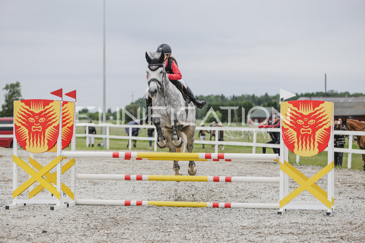 Tori_Karikas_2026_90_288