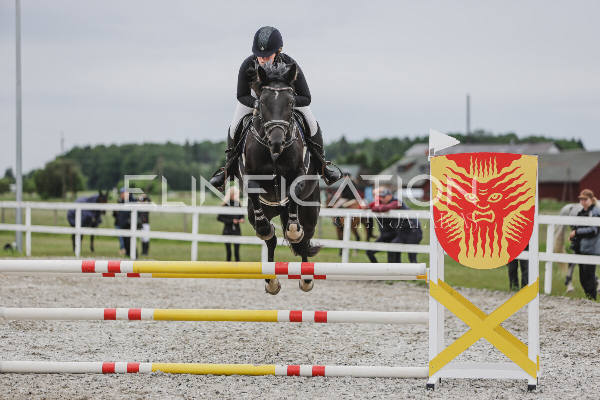 Tori_Karikas_2026_90_316