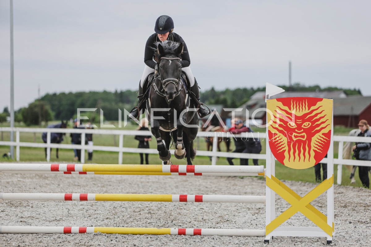 Tori_Karikas_2026_90_317