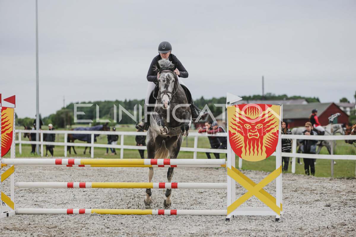 Tori_Karikas_2026_90_336