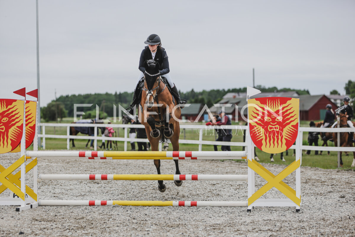Tori_Karikas_2026_90_353