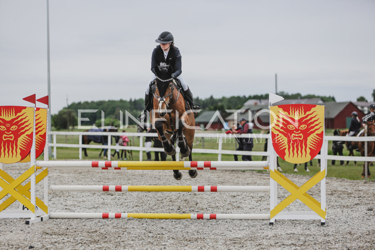 Tori_Karikas_2026_90_355