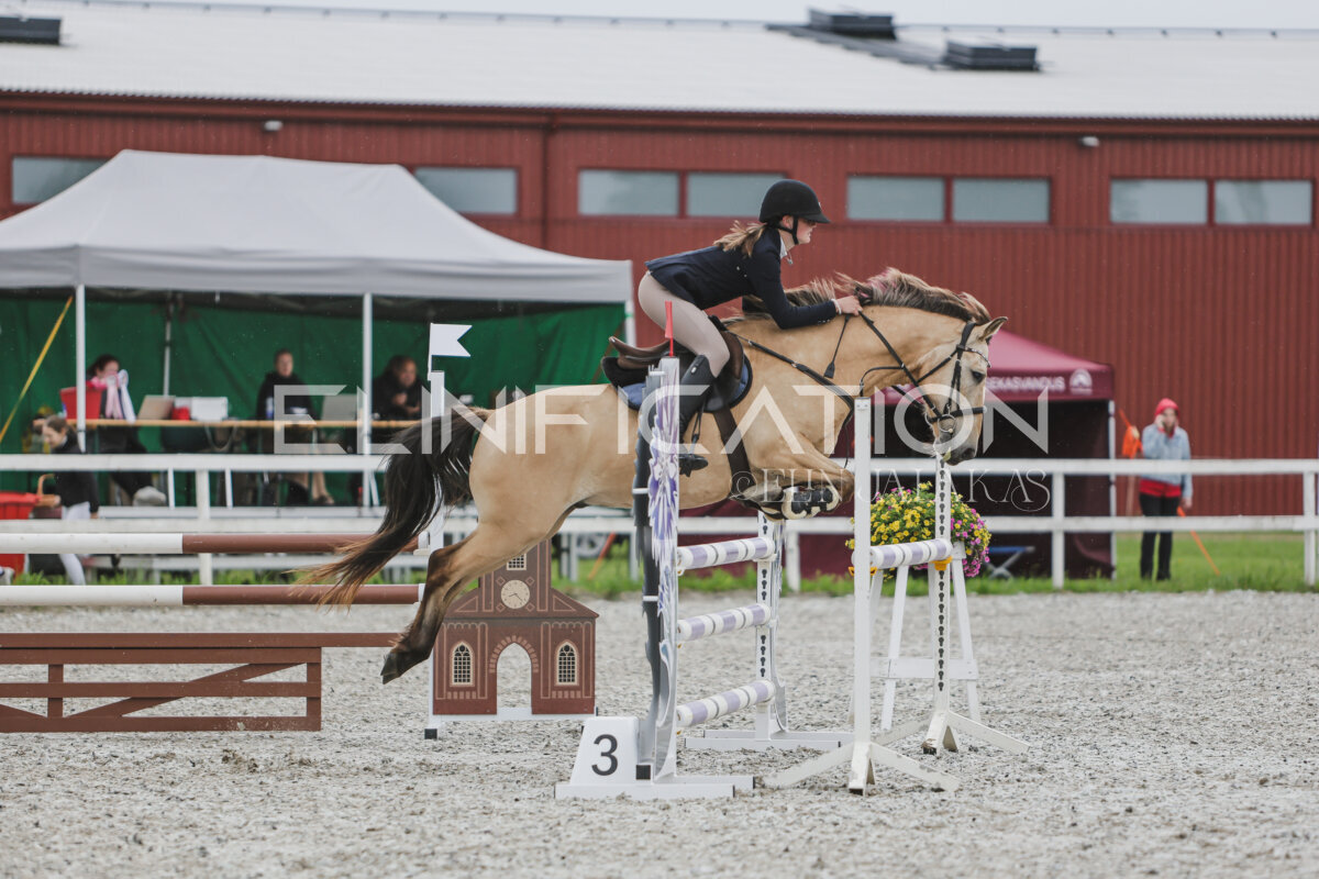 Tori_Karikas_2026_100_005