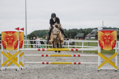 Tori_Karikas_2026_100_010