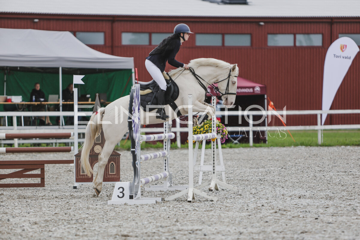 Tori_Karikas_2026_100_020