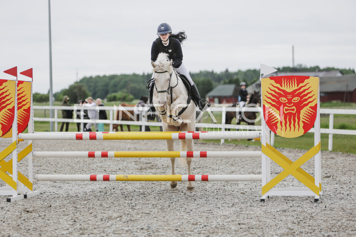 Tori_Karikas_2026_100_023
