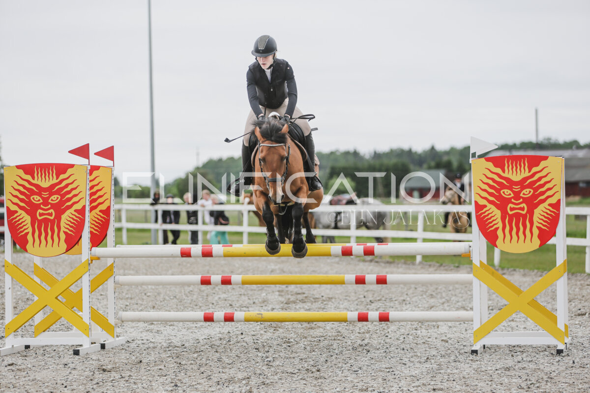 Tori_Karikas_2026_100_040