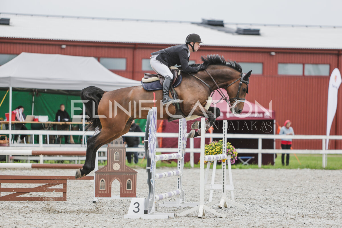 Tori_Karikas_2026_100_045
