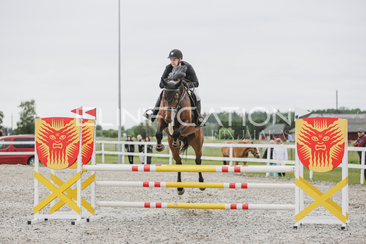 Tori_Karikas_2026_100_048