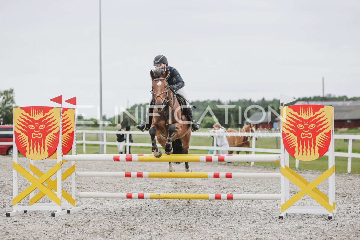 Tori_Karikas_2026_100_060