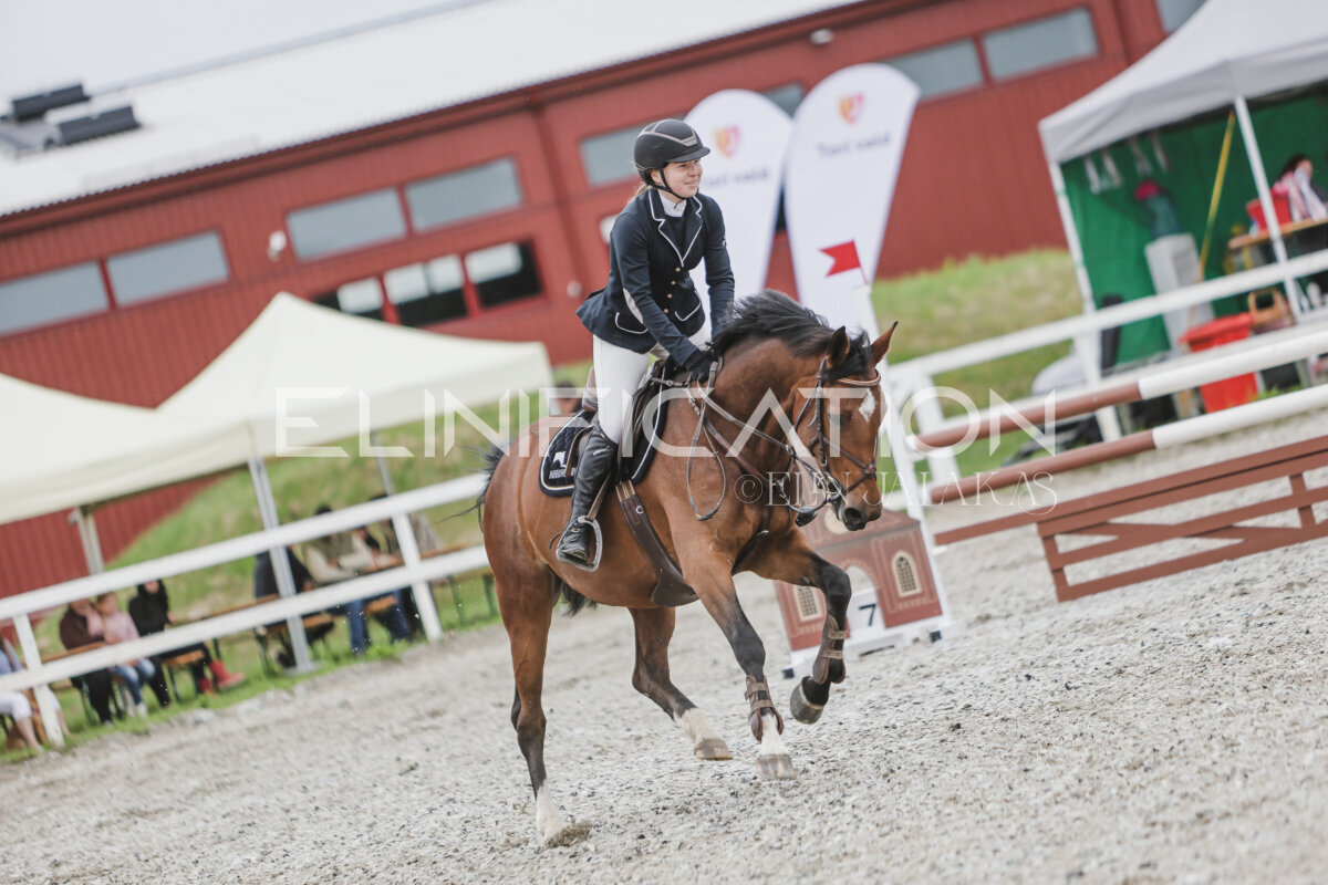 Tori_Karikas_2026_100_072