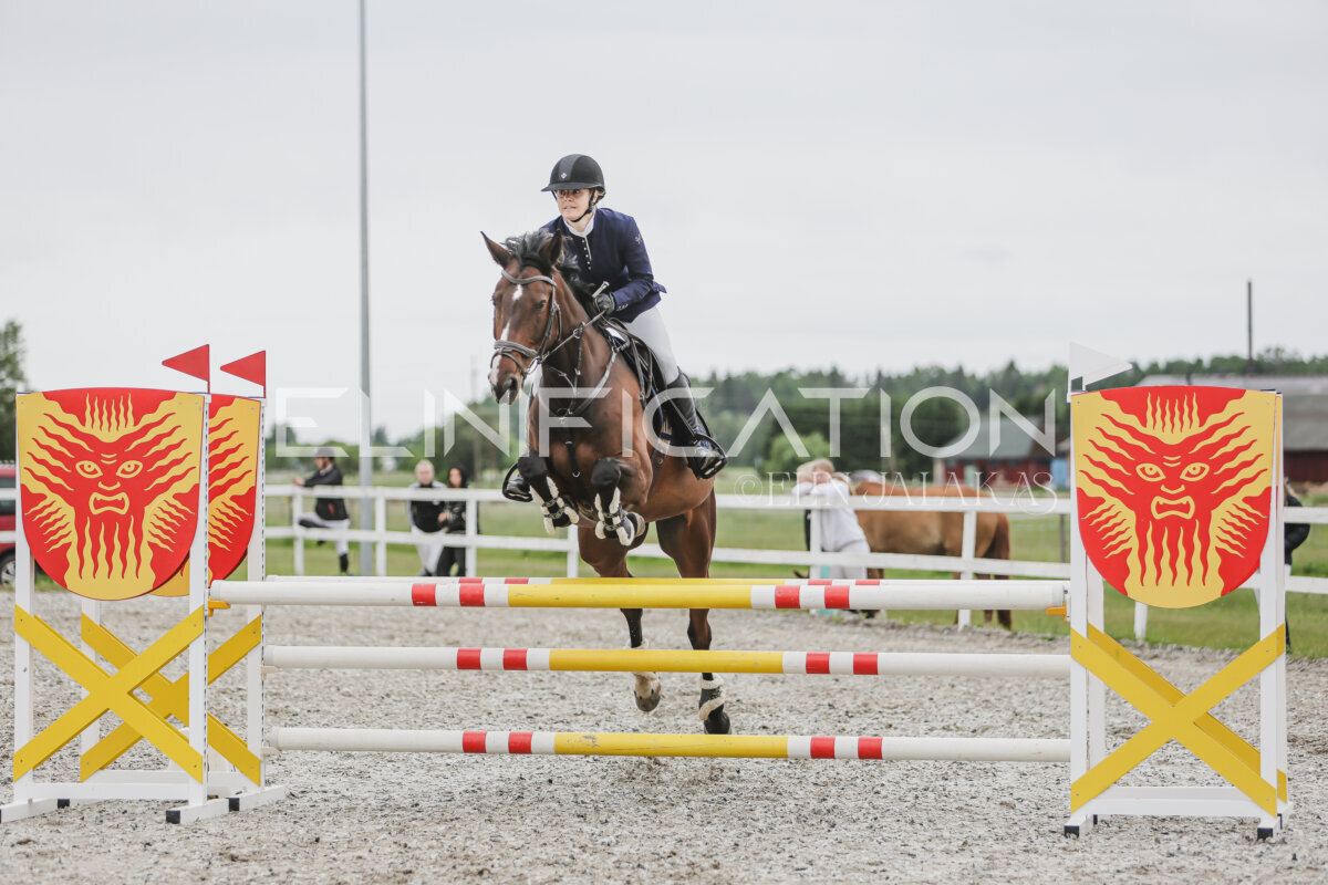 Tori_Karikas_2026_100_080