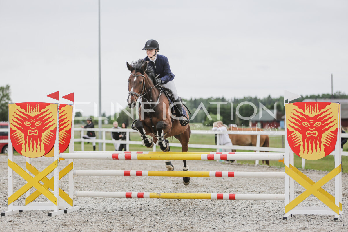 Tori_Karikas_2026_100_081