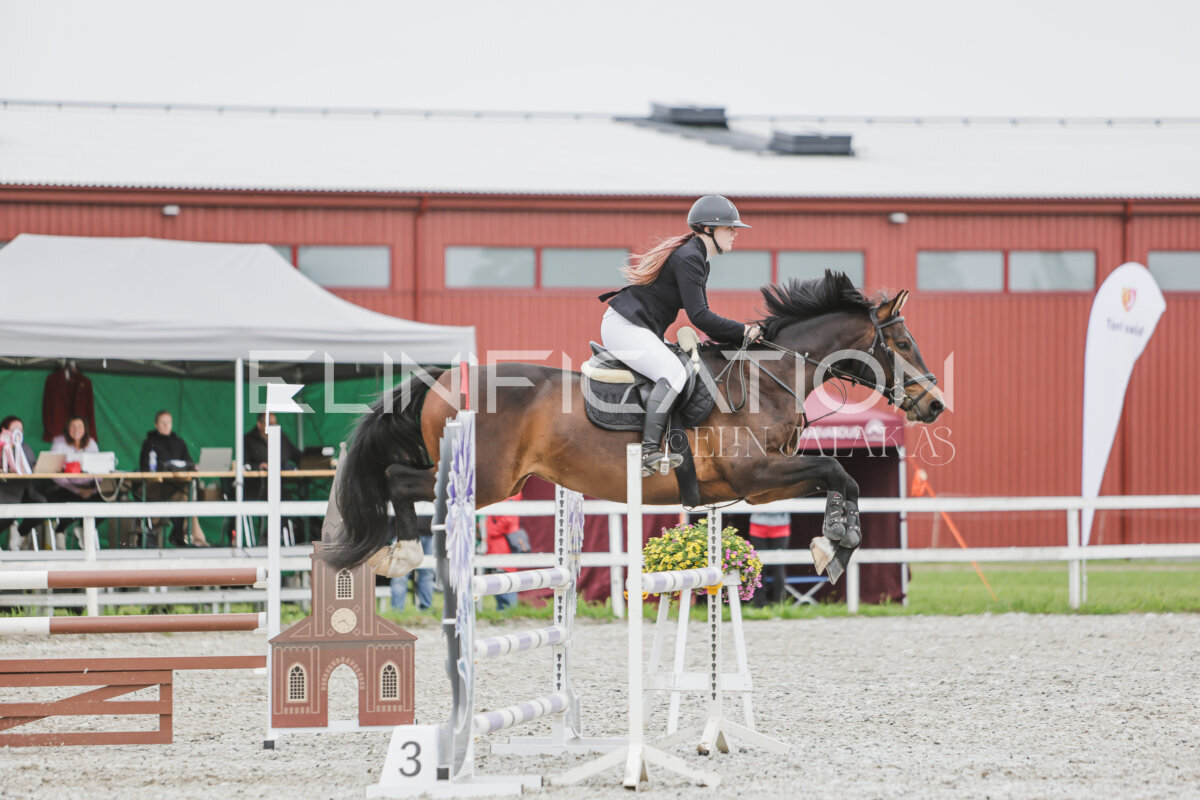 Tori_Karikas_2026_100_095