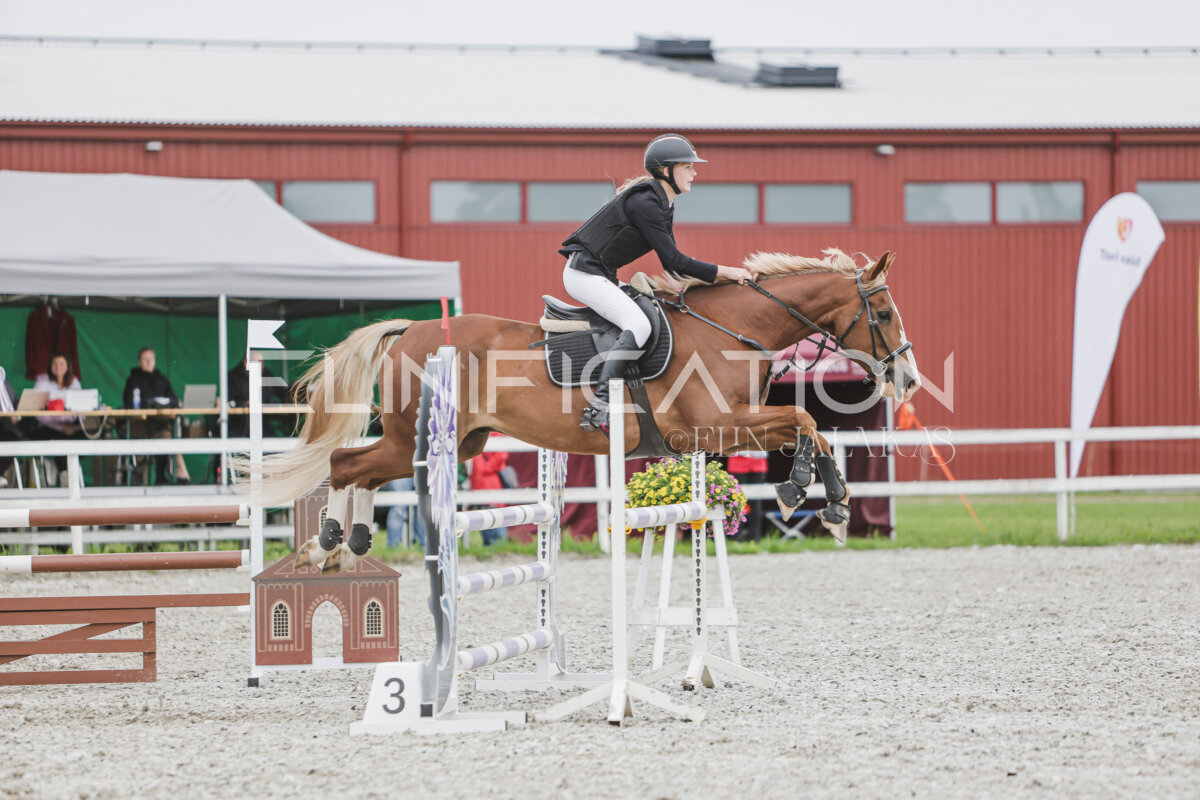 Tori_Karikas_2026_100_111