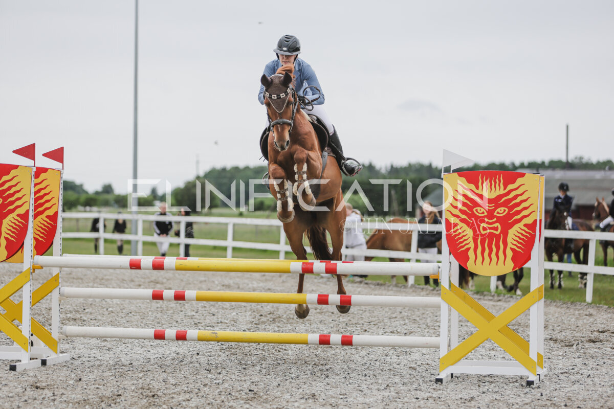 Tori_Karikas_2026_100_126