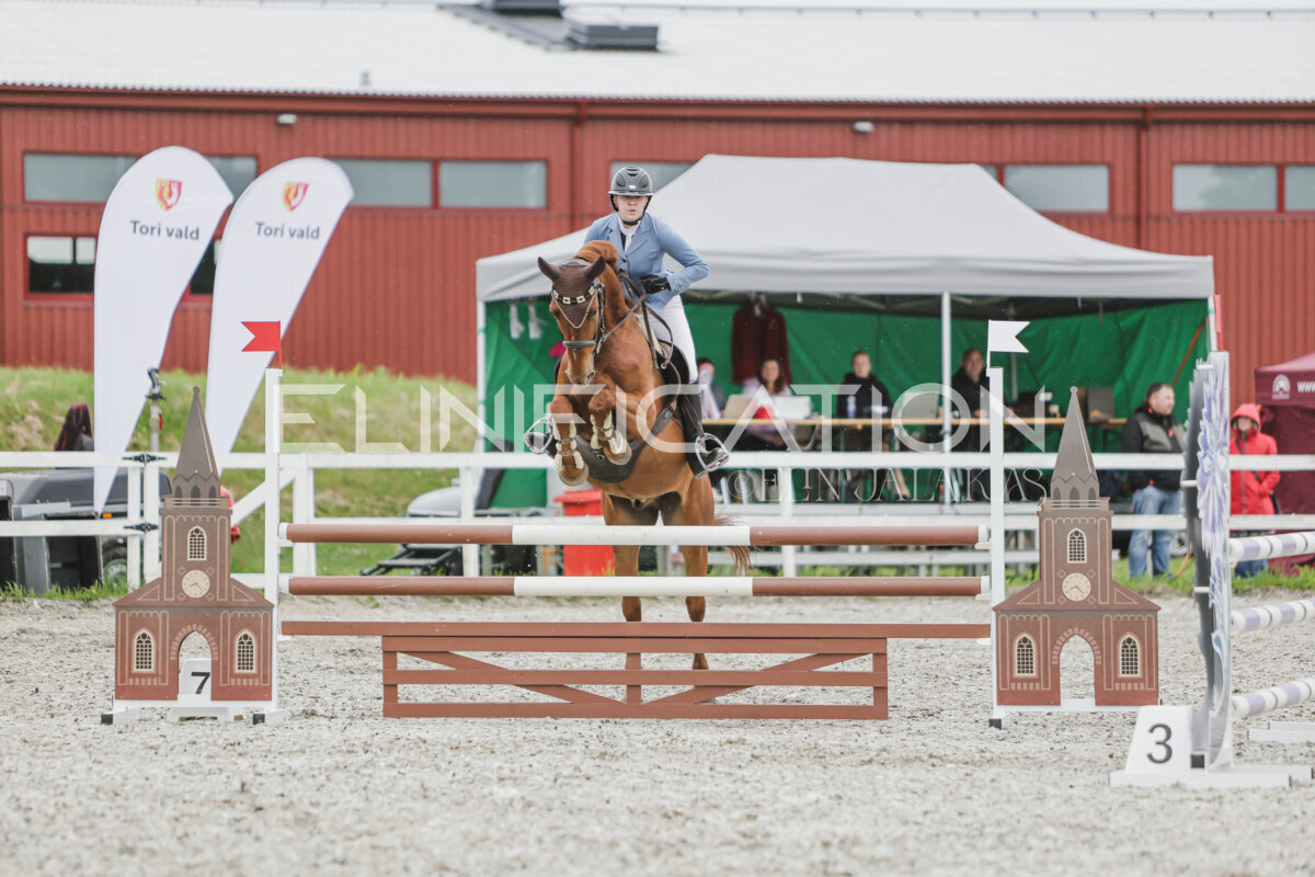 Tori_Karikas_2026_100_129