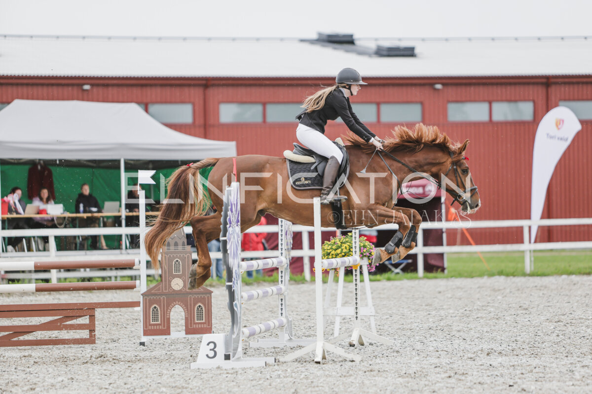 Tori_Karikas_2026_100_143
