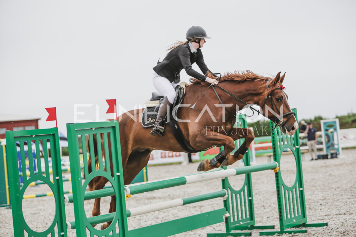 Tori_Karikas_2026_100_155