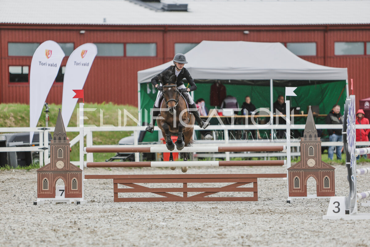 Tori_Karikas_2026_100_169