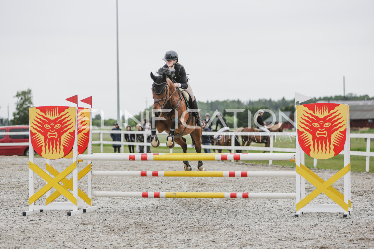 Tori_Karikas_2026_100_182