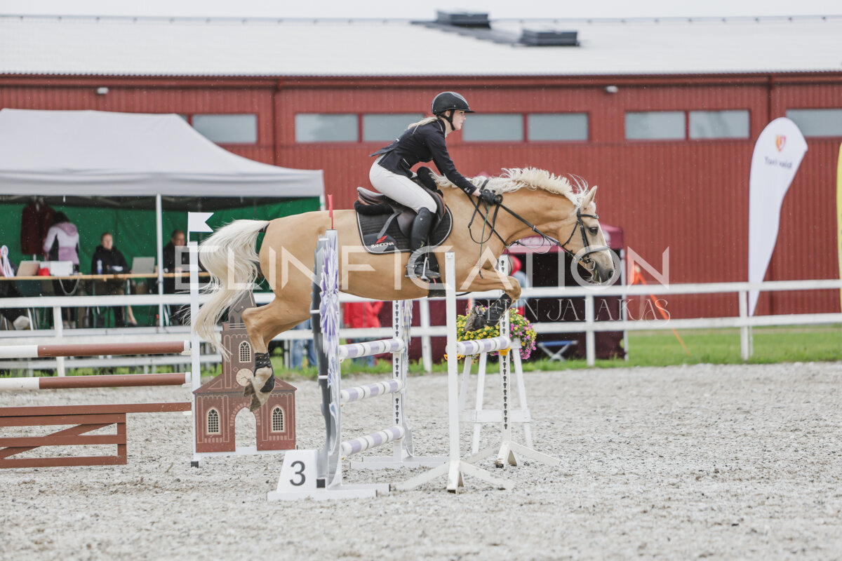Tori_Karikas_2026_100_191
