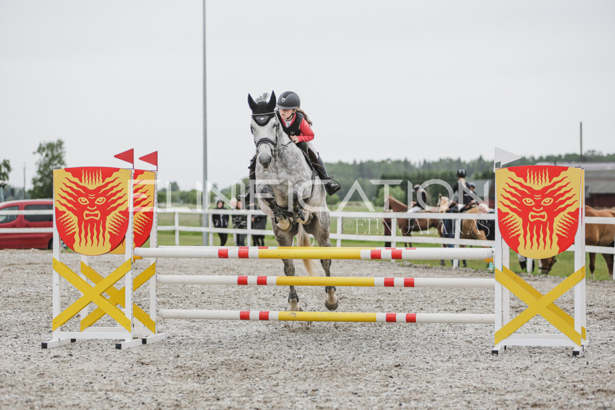 Tori_Karikas_2026_100_212