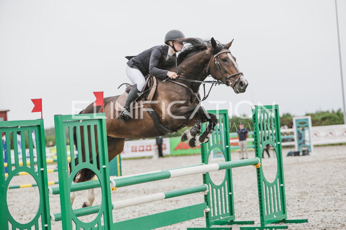 Tori_Karikas_2026_100_240