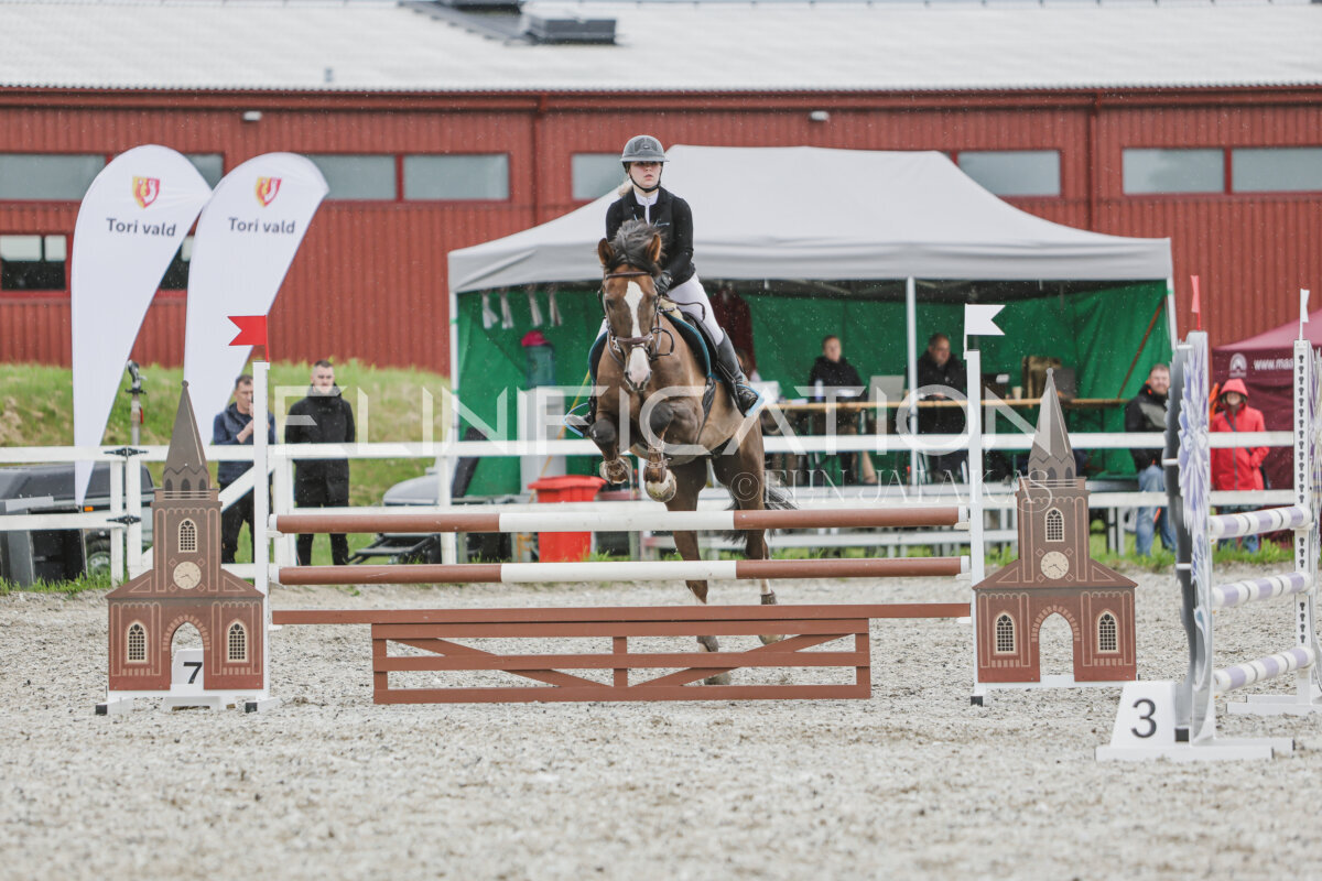 Tori_Karikas_2026_100_252