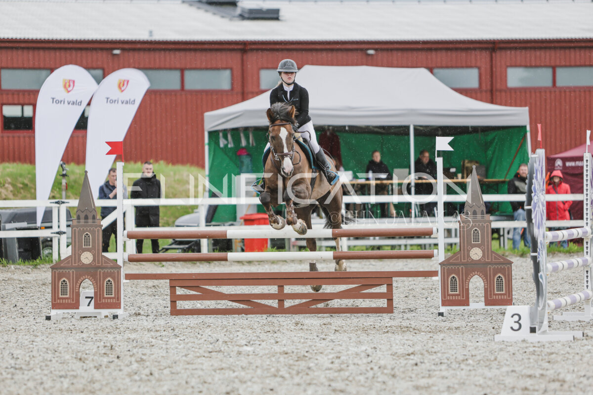 Tori_Karikas_2026_100_253