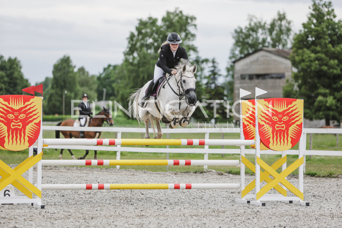 Tori_Karikas_2026_hc110-120_032