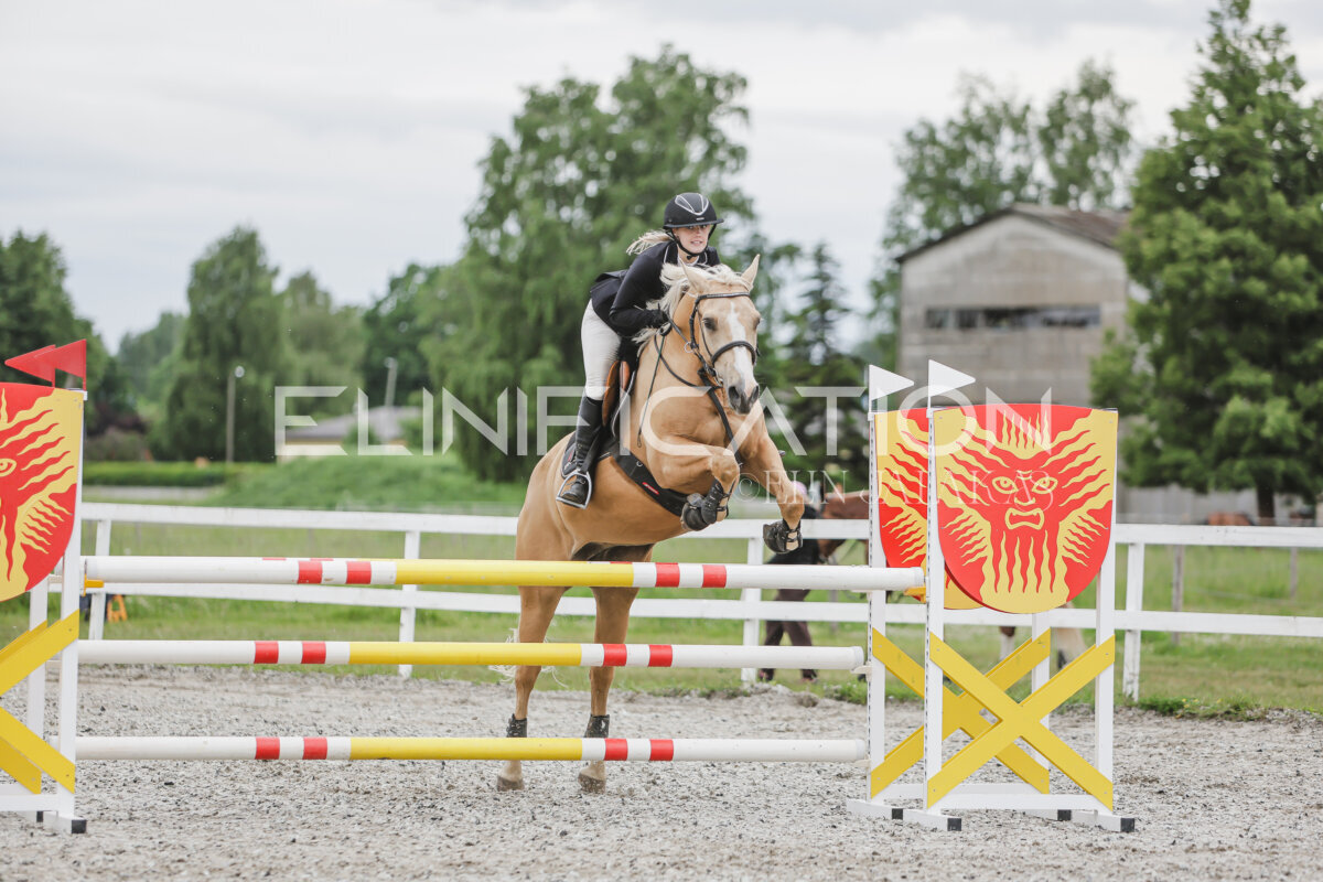 Tori_Karikas_2026_hc110-120_062