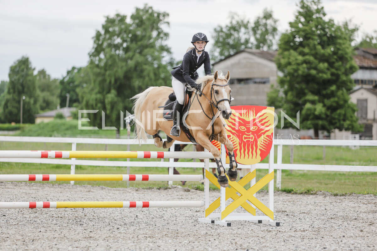 Tori_Karikas_2026_hc110-120_067