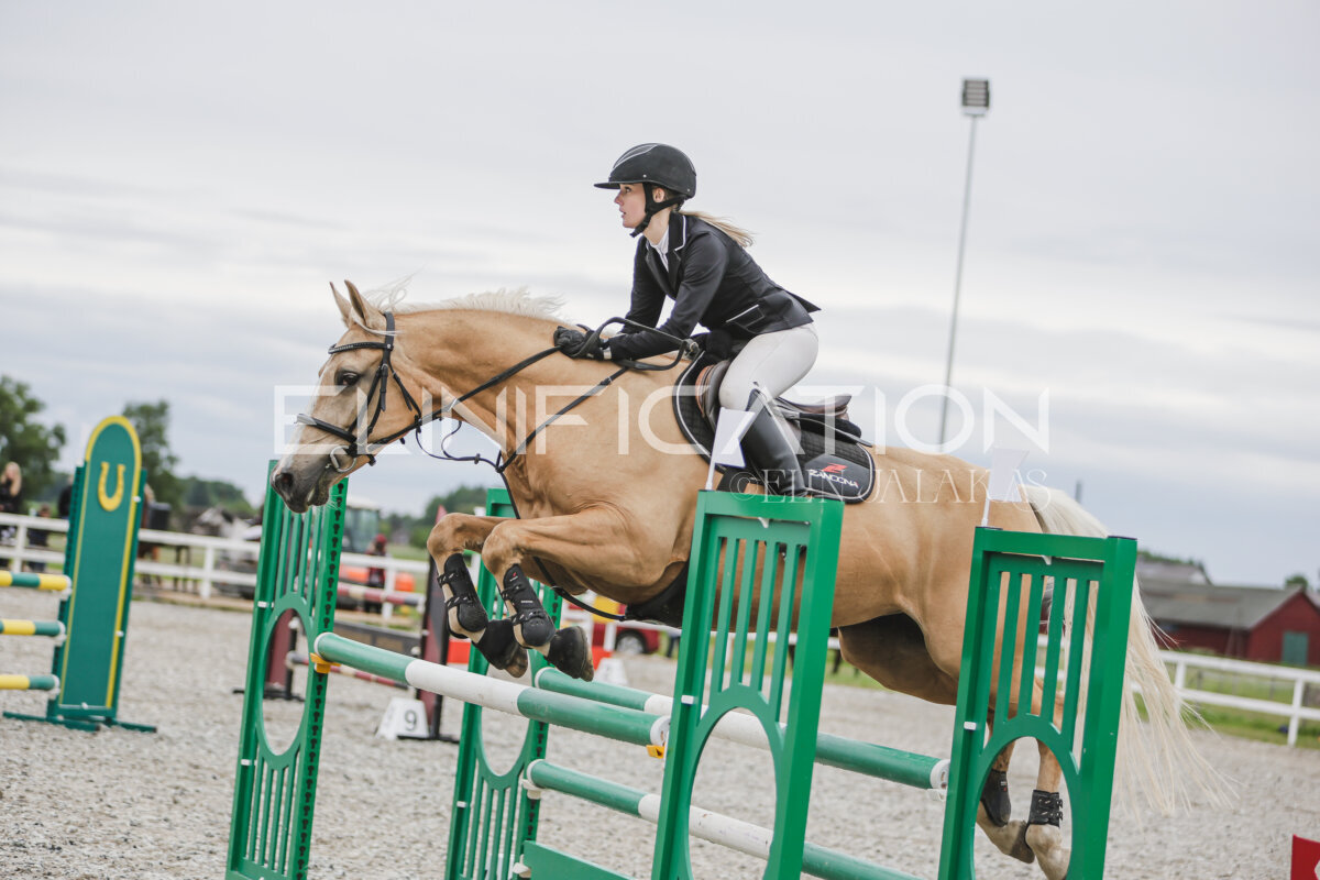 Tori_Karikas_2026_hc110-120_076