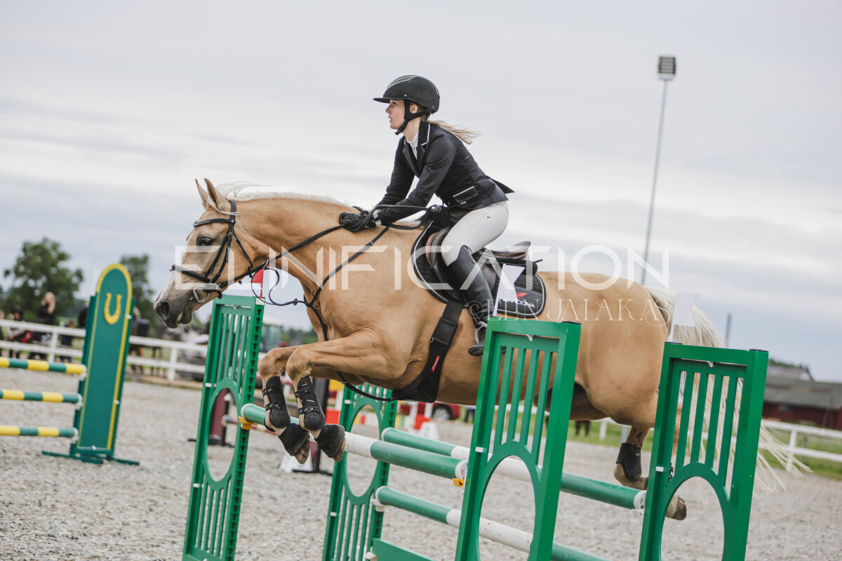 Tori_Karikas_2026_hc110-120_077