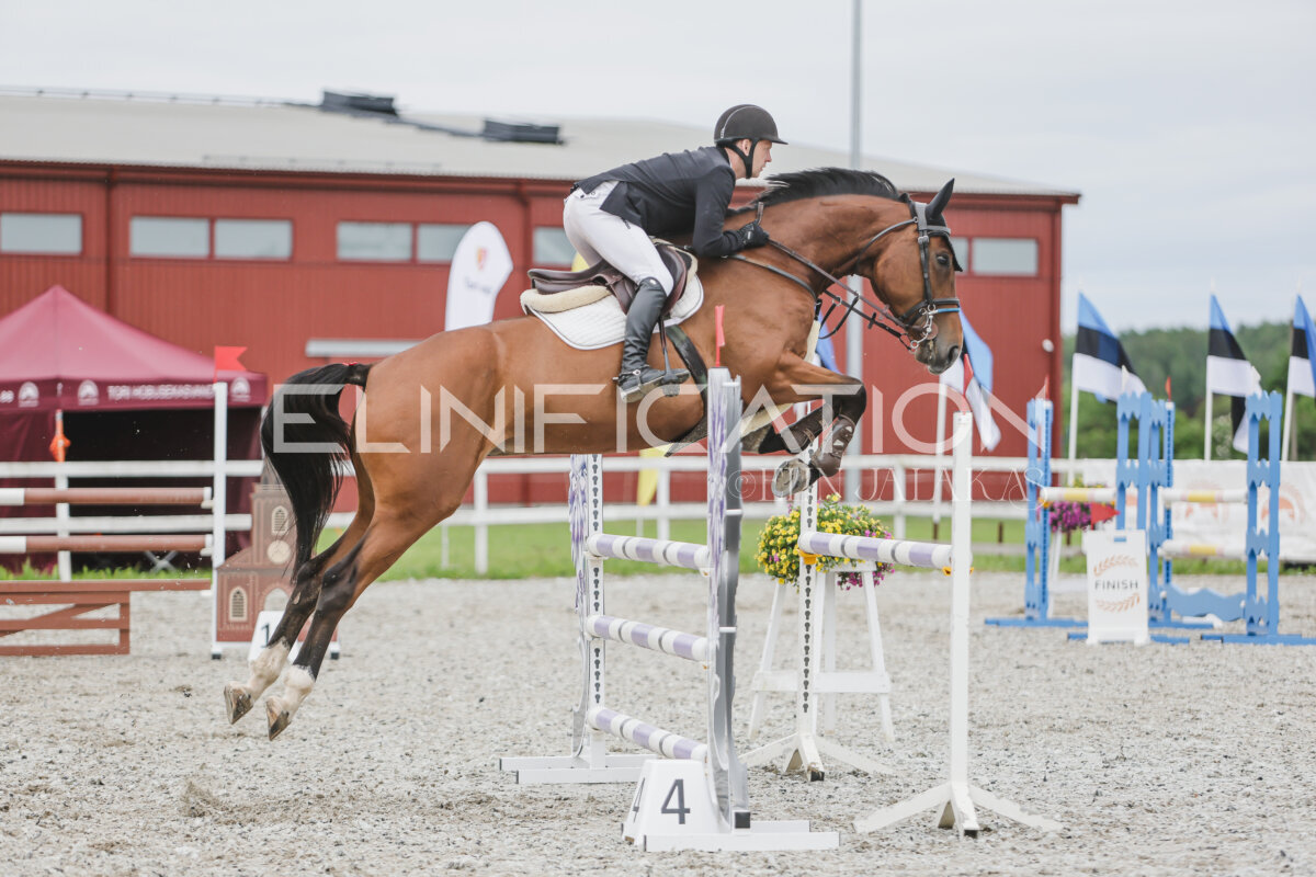 Tori_Karikas_2026_hc110-120_091