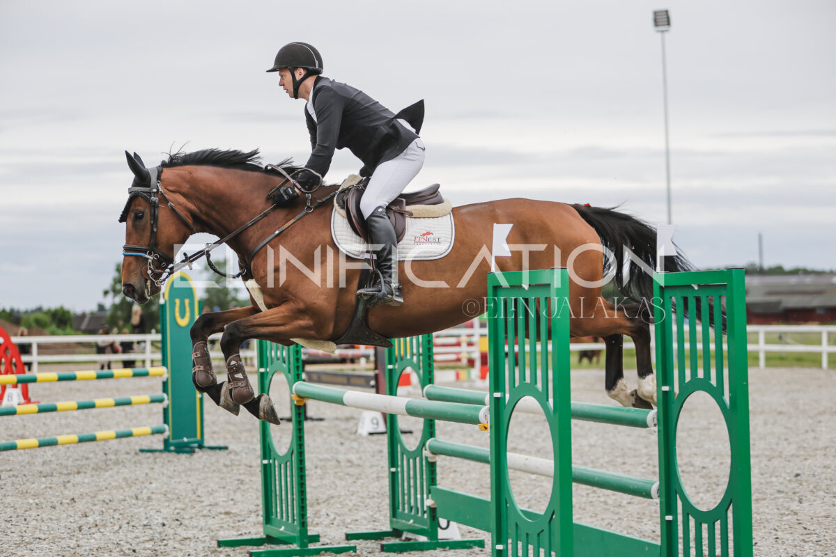 Tori_Karikas_2026_hc110-120_097