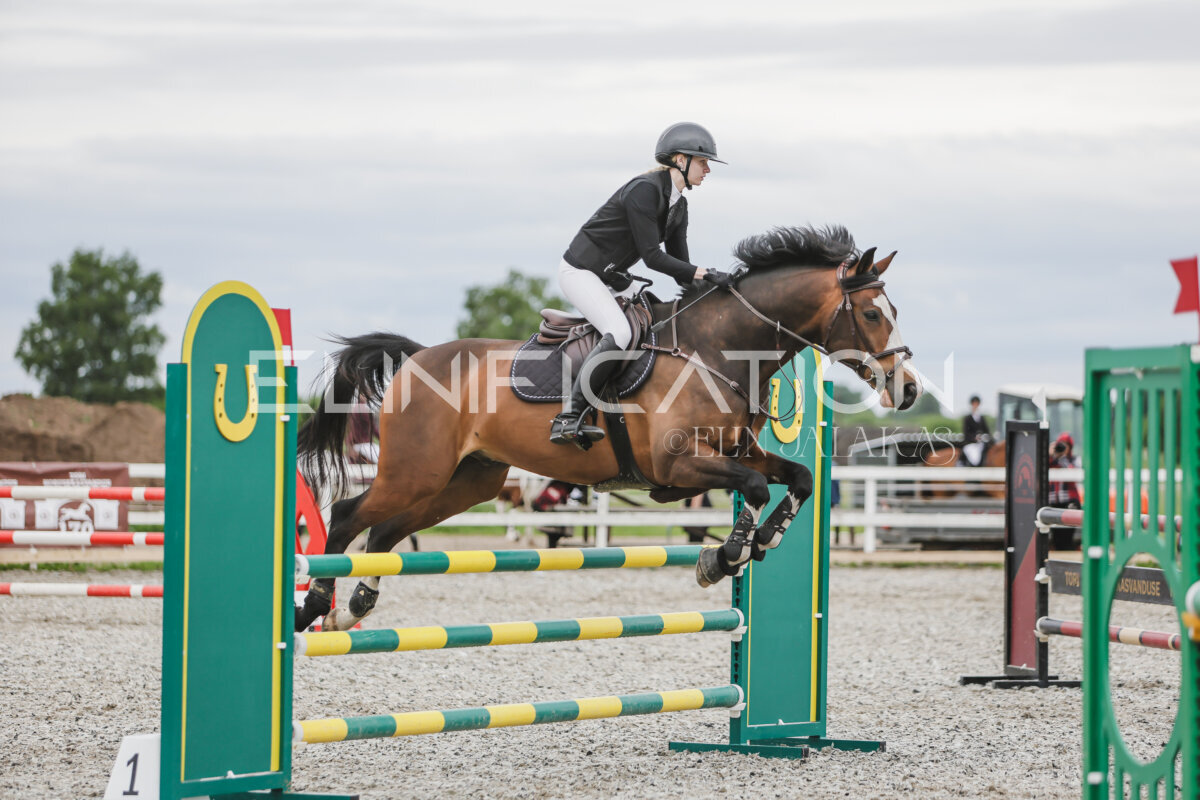 Tori_Karikas_2026_hc110-120_101