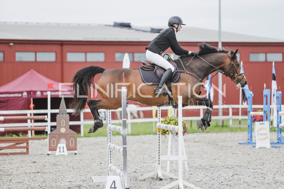 Tori_Karikas_2026_hc110-120_104