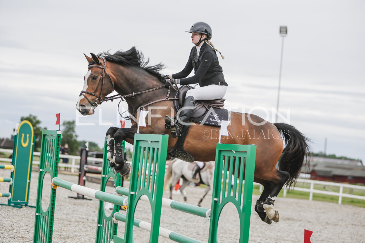 Tori_Karikas_2026_hc110-120_114