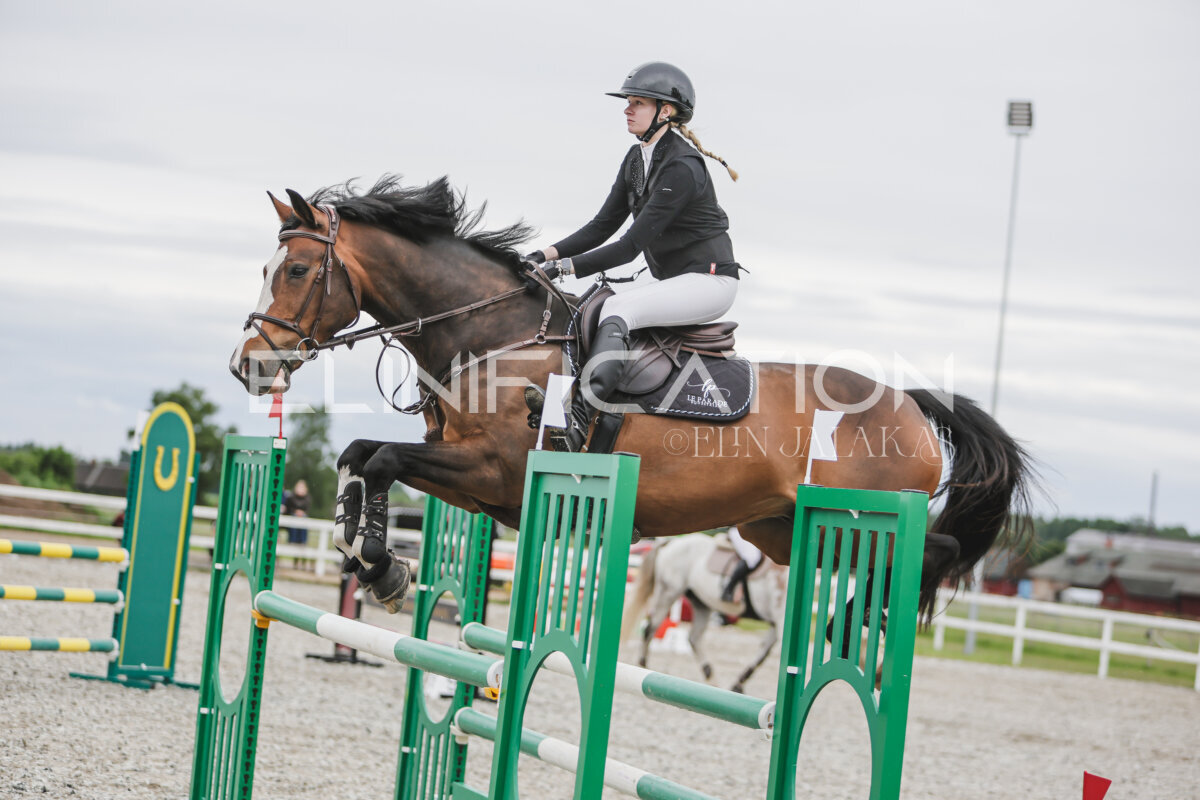 Tori_Karikas_2026_hc110-120_115