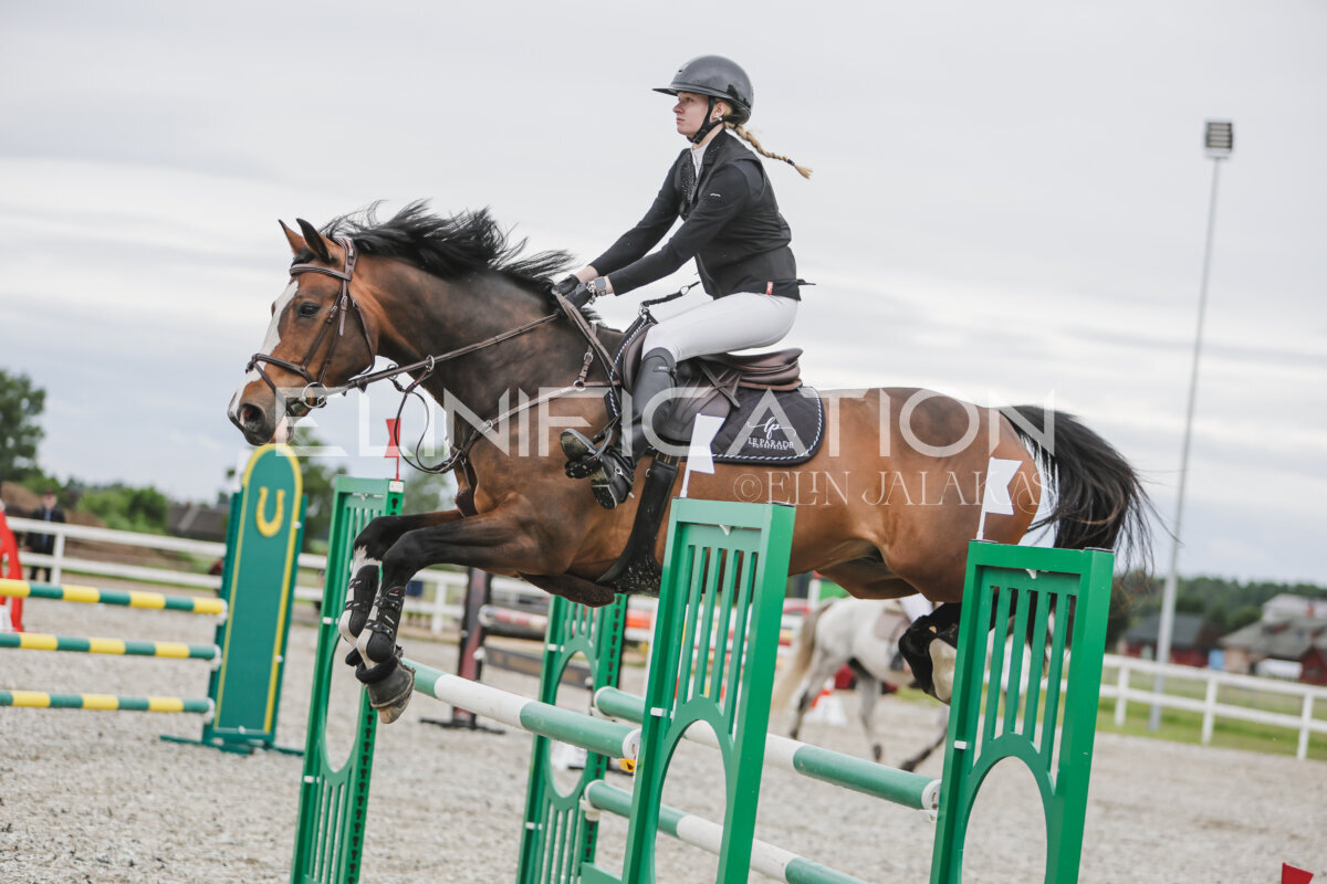 Tori_Karikas_2026_hc110-120_116