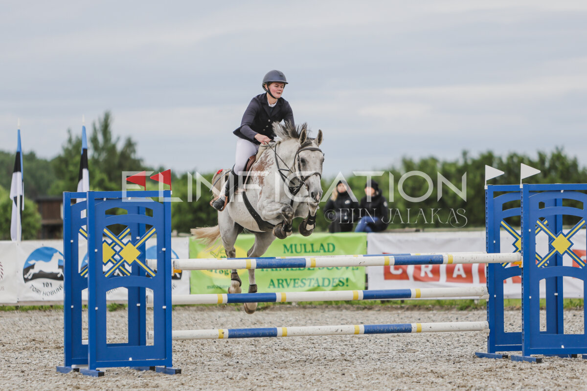 Tori_Karikas_2026_hc110-120_126