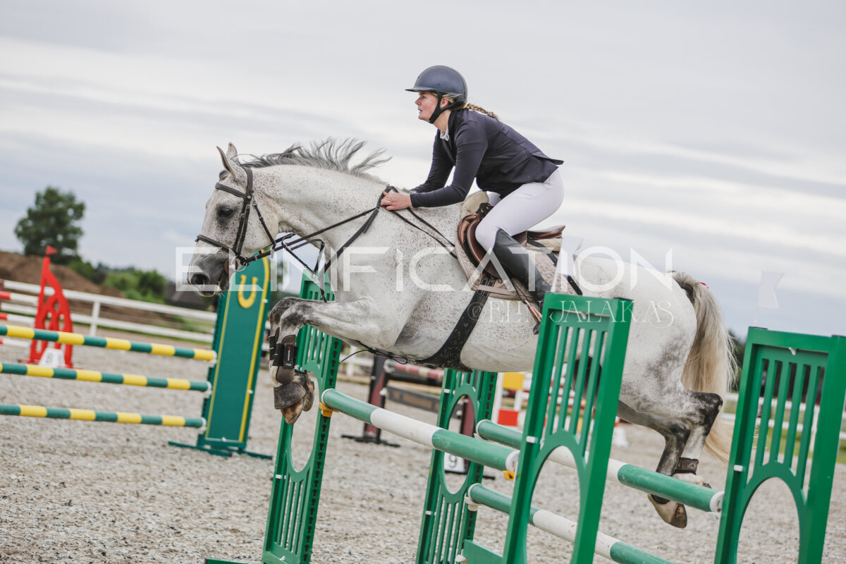 Tori_Karikas_2026_hc110-120_131
