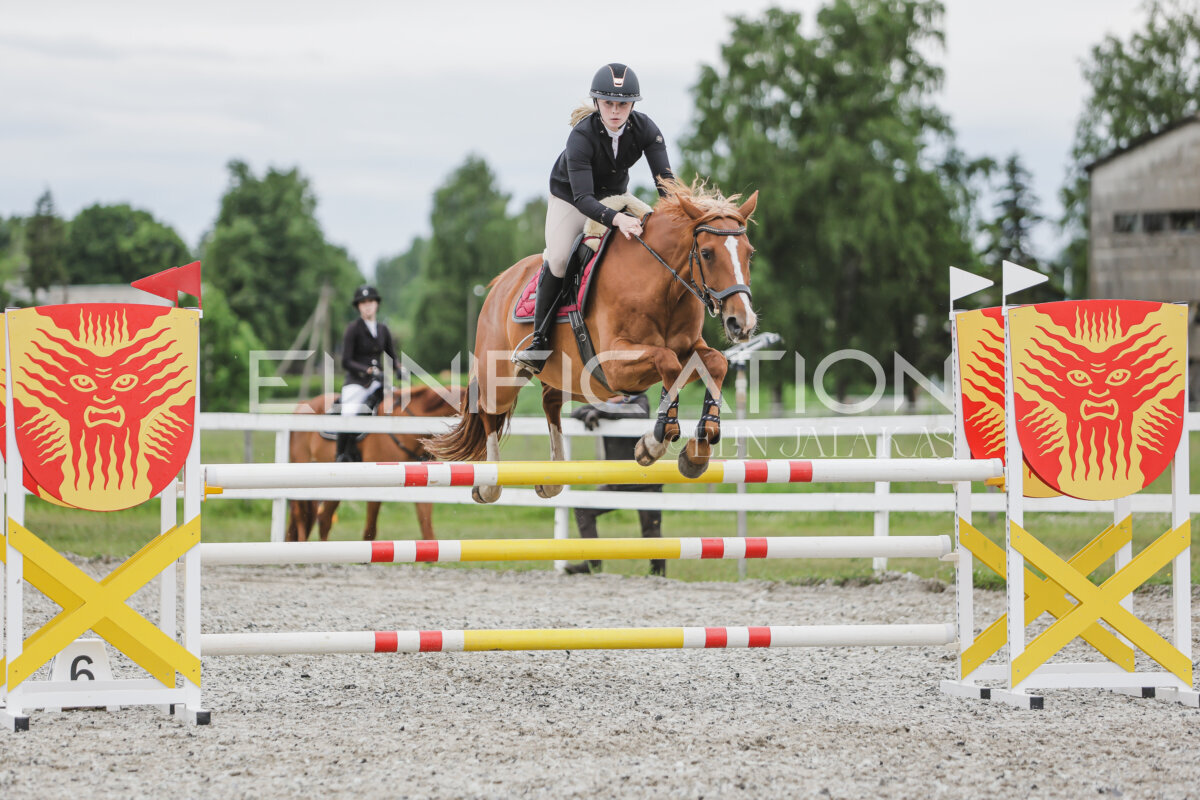 Tori_Karikas_2026_hc110-120_144