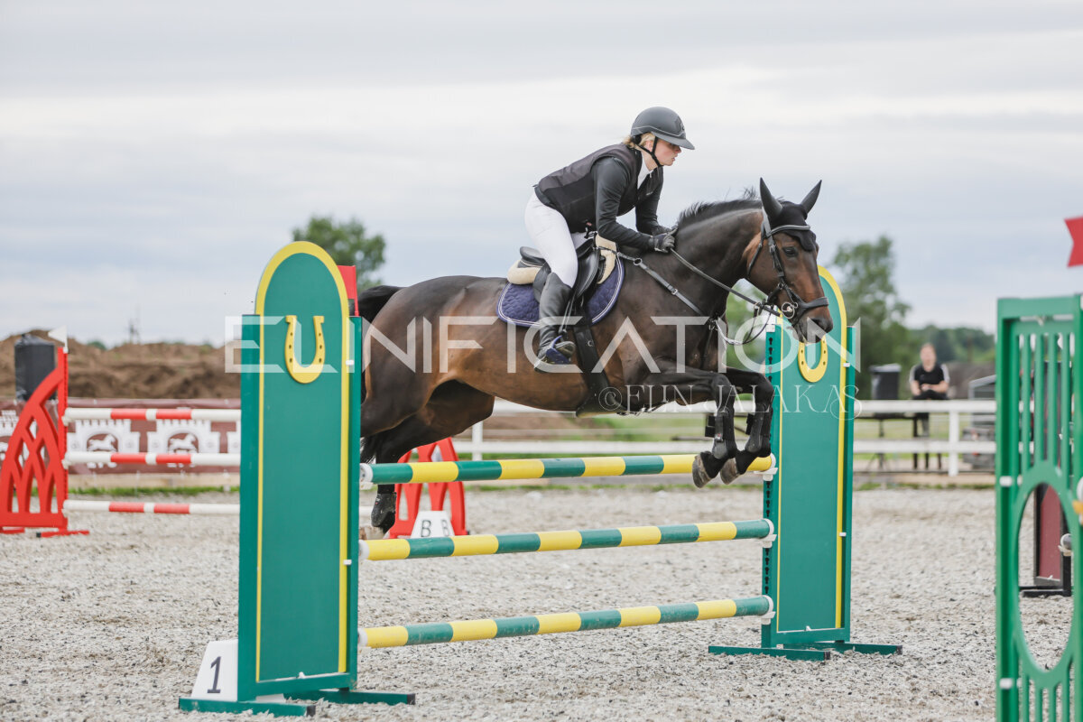 Tori_Karikas_2026_hc110-120_185